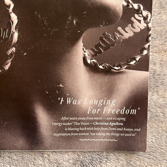 BILLBOARD MAGAZINE💫2018 Features Christina Aguilera and Remembering Avicii - Picture 4 of 6